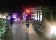 Antrian Panjang di Jalan Rahadi Usman, Ketapang, Warga Desak Perbaikan Jalan